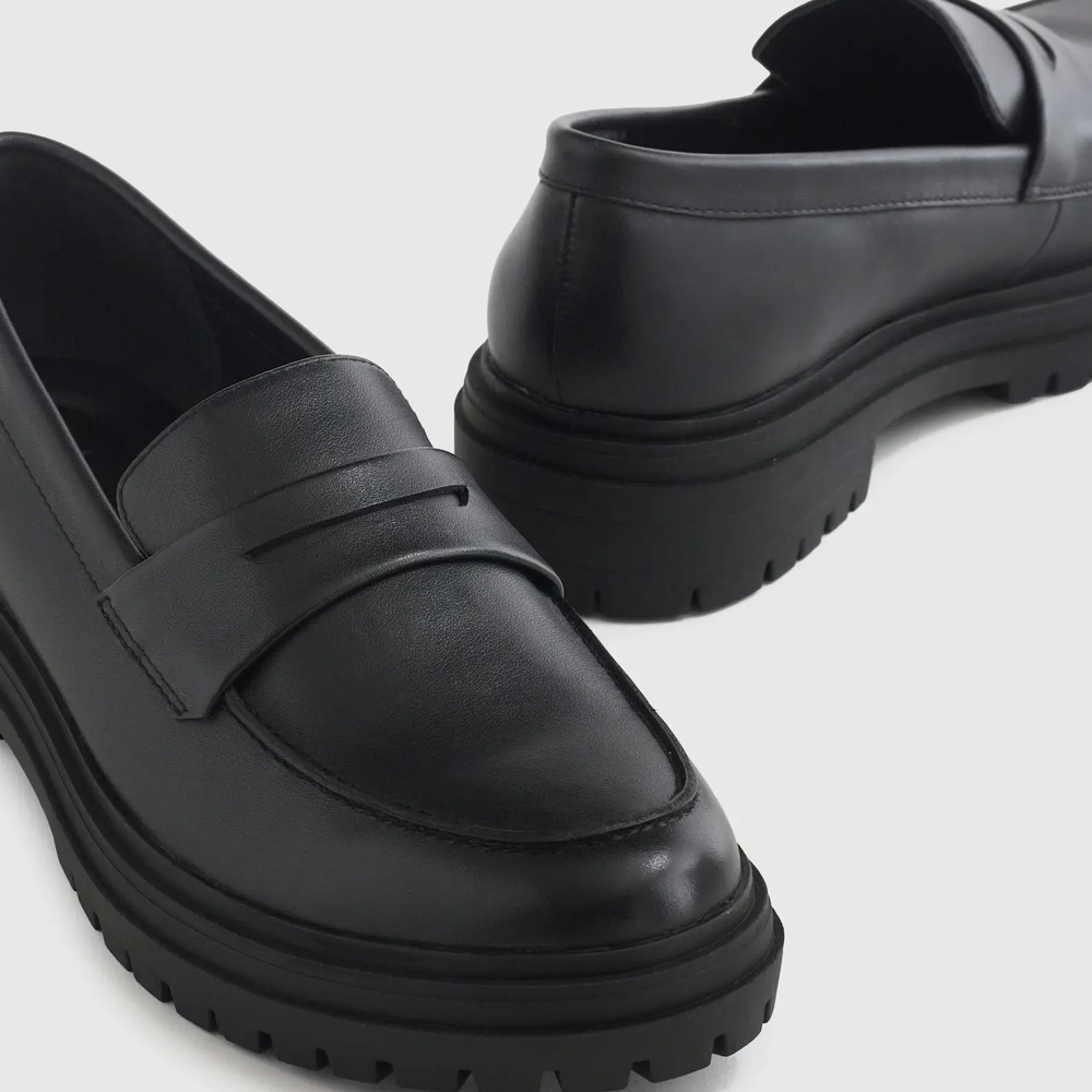Quince Women's Black Lug Sole Loafers